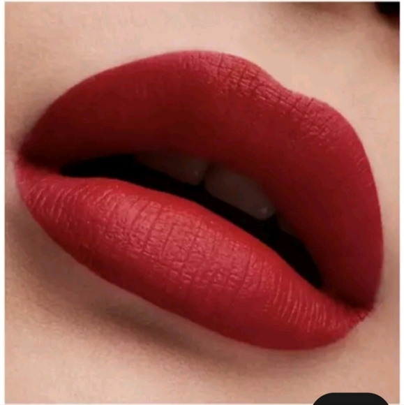 Cruella Mayhemmed Retro Matte Liquid Lip Colour - Picture 2 of 8